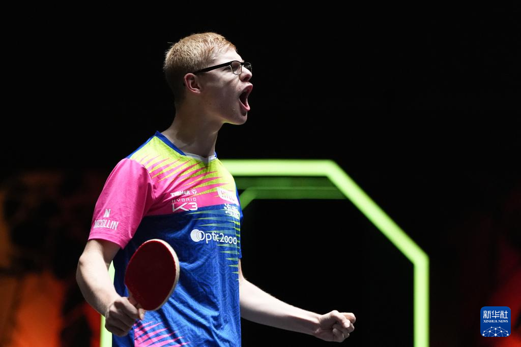 起伏不定 起伏不定