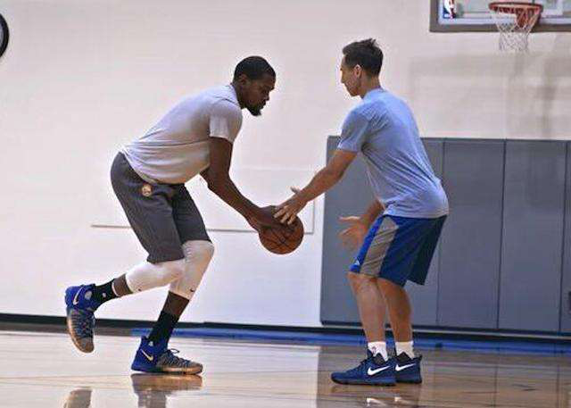 与篮板保护 与篮板保护